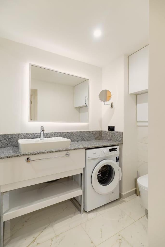Black Sea Orbi Apartament *